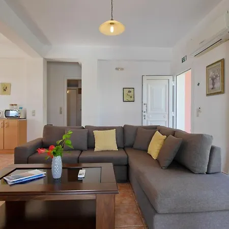 فيلة Kleismata Sleeps 6 *